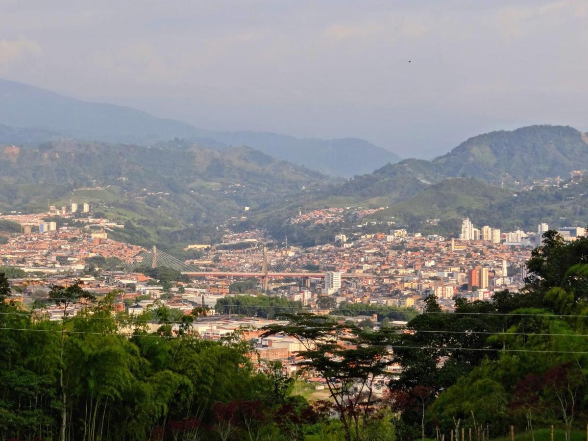Finca Turistica Los Rosales Pereira Bagian luar foto